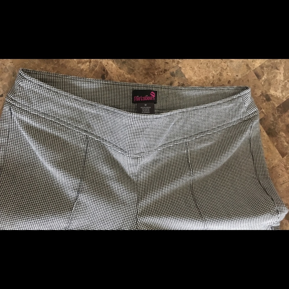 Pants - Picture 5 of 5